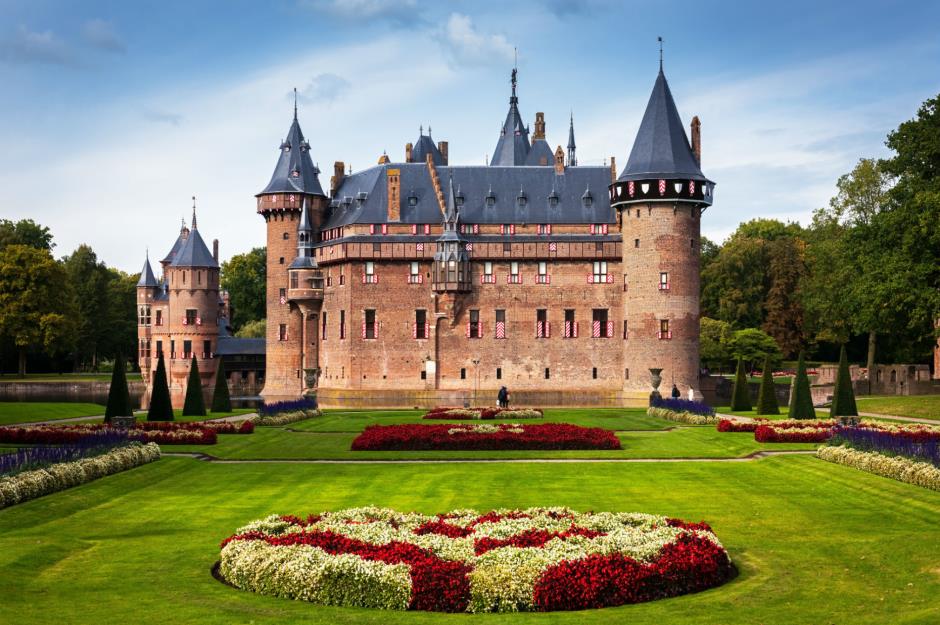 30 of the most beautiful European castles